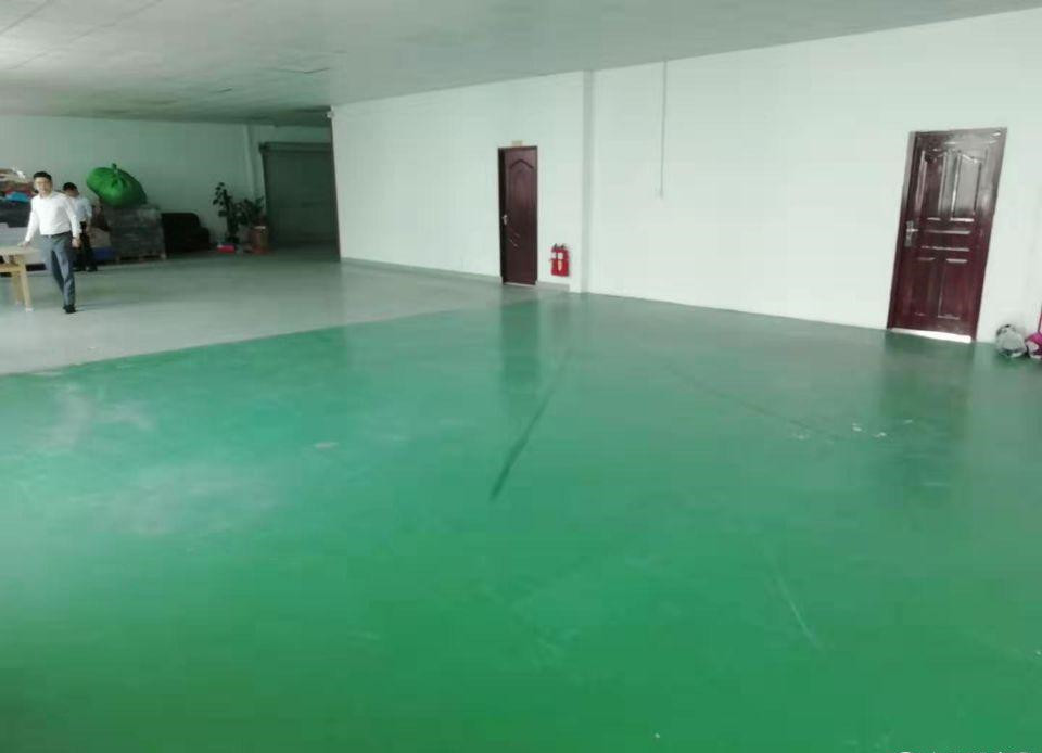 龍崗愛聯(lián)嶂背新出樓上裝修廠房1280平方出租
